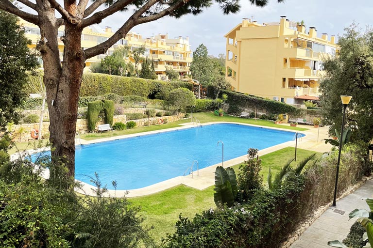 Piso de vacaciones en Marbella con piscina